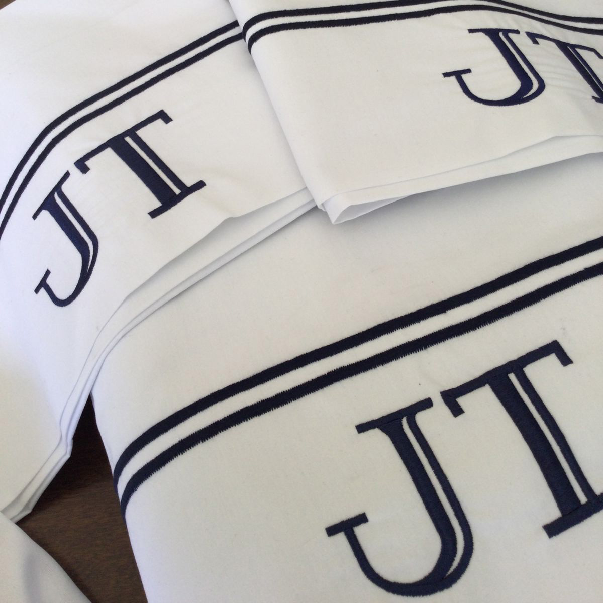 Imagen ilustrativa de Sábanas personalizadas en percal de 180 hilos 100% algodón