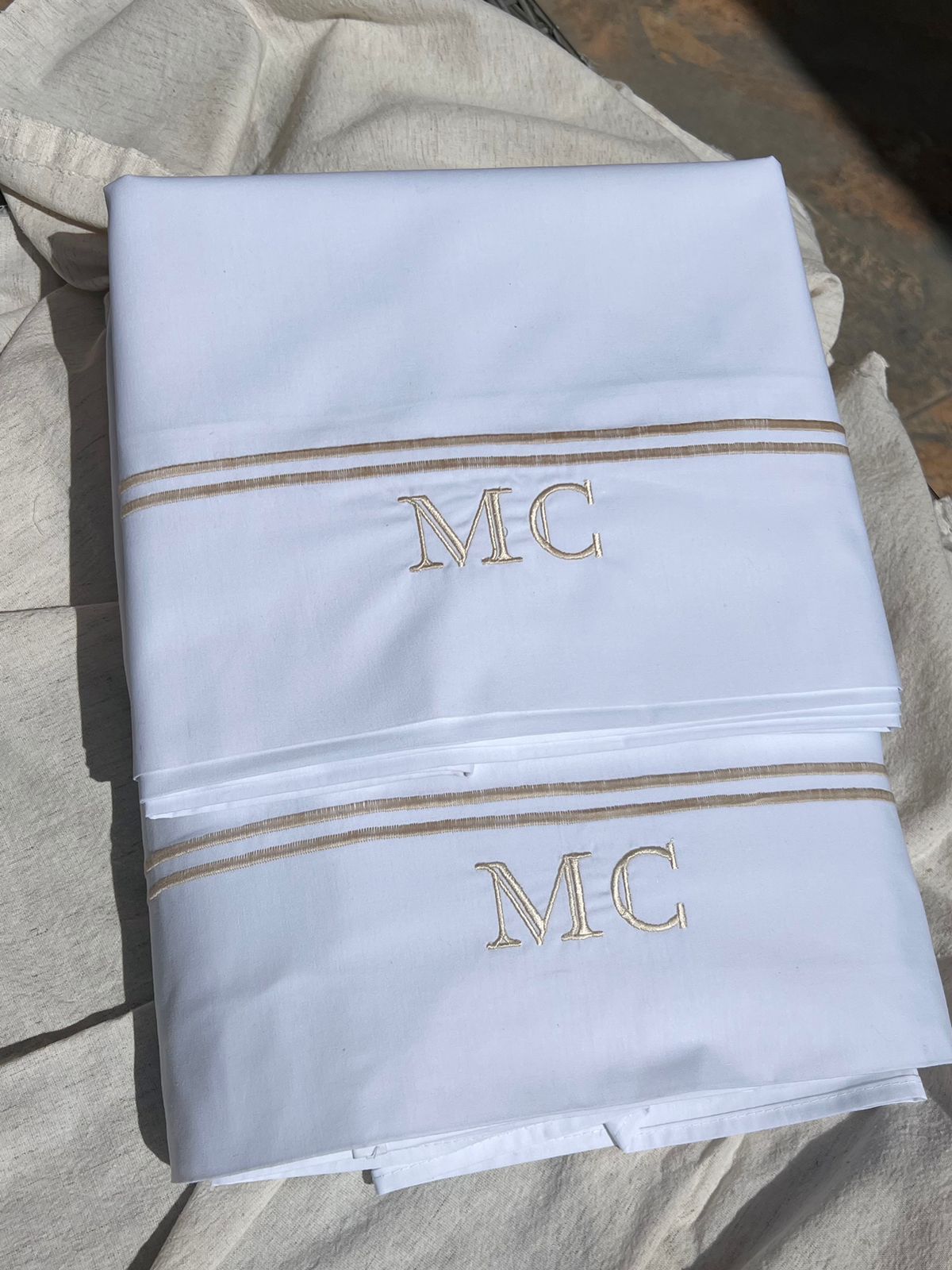 Imagen ilustrativa de Sábanas personalizadas en percal de 180 hilos 100% algodón